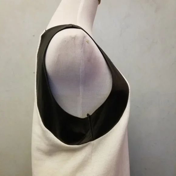 Townsen 100% Lamb leather detail top women's size Medium (H7)
